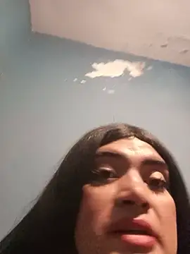 Snapshot of yovana13 chatting on July 20, 2026, 9:45 am yovana13 online show from July 20, 2026, 9:45 am