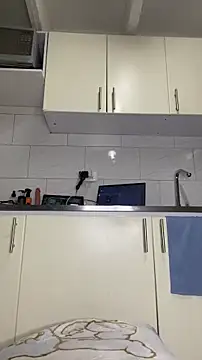 Chloee ep online show from March 5, 2026, 5:03 am