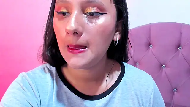 Snapshot of Mila_nixon02 chatting on December 31, 2024, 3:34 am Mila nixon02 online show from December 31, 2024, 3:34 am