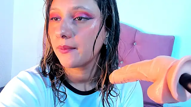 Snapshot of Mila_nixon02 chatting on February 24, 2025, 4:36 pm Mila nixon02 online show from February 24, 2025, 4:36 pm