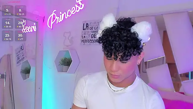 EthanCollens online show from January 20, 2025, 8:50 pm