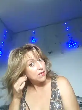 almaluna7 online show from February 4, 2025, 1:23 am