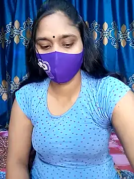 Snapshot of Hot_Maleka chatting on February 12, 2025, 2:45 am Hot Maleka online show from February 12, 2025, 2:45 am