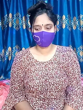 Snapshot of Hot_Maleka chatting on February 13, 2025, 12:43 pm Hot Maleka online show from February 13, 2025, 12:43 pm