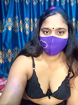 Snapshot of Hot_Maleka chatting on February 17, 2025, 2:42 am Hot Maleka online show from February 17, 2025, 2:42 am