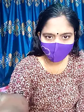 Snapshot of Hot_Maleka chatting on February 25, 2025, 1:52 am Hot Maleka online show from February 25, 2025, 1:52 am