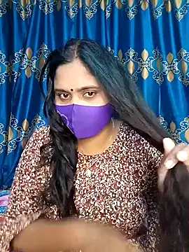 Snapshot of Hot_Maleka chatting on February 26, 2025, 12:25 pm Hot Maleka online show from February 26, 2025, 12:25 pm