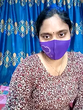 Snapshot of Hot_Maleka chatting on March 9, 2025, 6:06 am Hot Maleka online show from March 9, 2025, 6:06 am