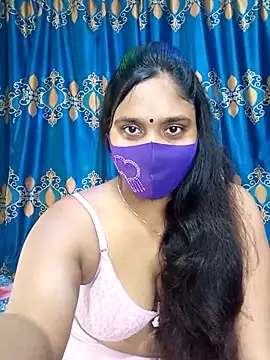 Snapshot of Hot_Maleka chatting on March 10, 2025, 6:05 am Hot Maleka online show from March 10, 2025, 6:05 am