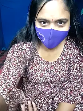 Snapshot of Hot_Maleka chatting on March 19, 2025, 2:37 am Hot Maleka online show from March 19, 2025, 2:37 am