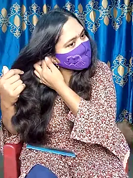 Snapshot of Hot_Maleka chatting on March 21, 2025, 1:13 am Hot Maleka online show from March 21, 2025, 1:13 am