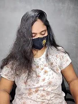 Snapshot of Hot_Maleka chatting on September 10, 2025, 1:27 am Hot Maleka online show from September 10, 2025, 1:27 am