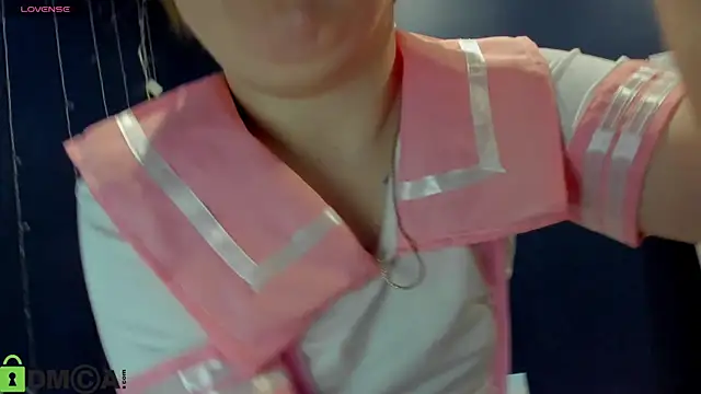 Sara Robinson online show from November 22, 2025, 3:05 am