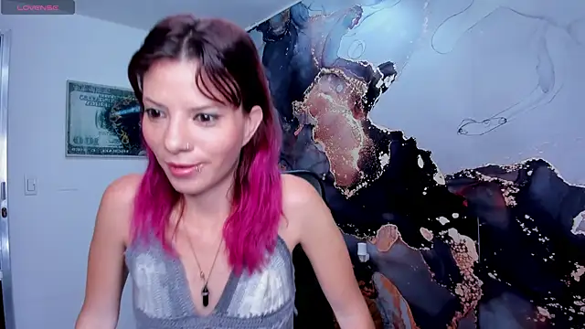 Snapshot of DanaaRey chatting on February 8, 2025, 11:12 am DanaaRey online show from February 8, 2025, 11:12 am