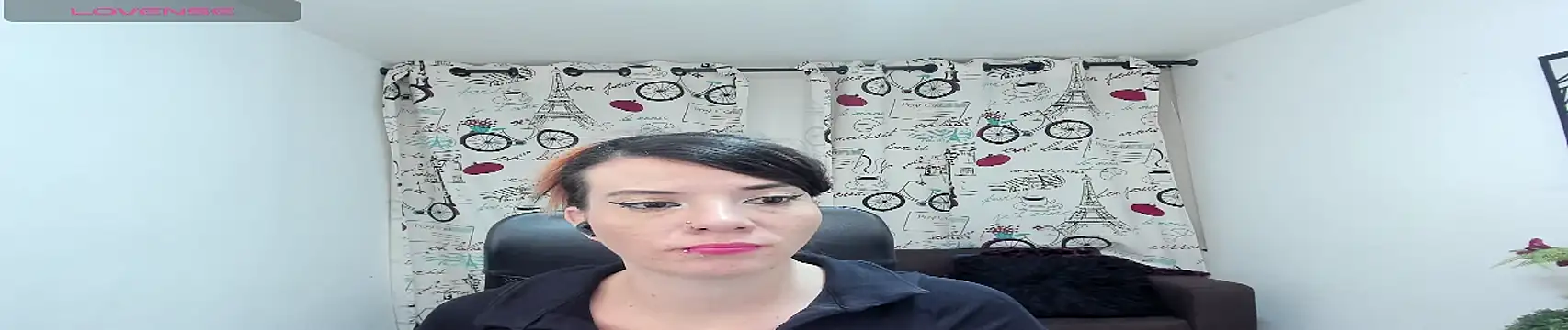 Snapshot of DanaaRey chatting on October 22, 2025, 4:07 pm DanaaRey online show from October 22, 2025, 4:07 pm