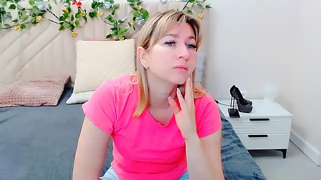 Incredible Ariela online show from April 1, 2026, 6:47 am