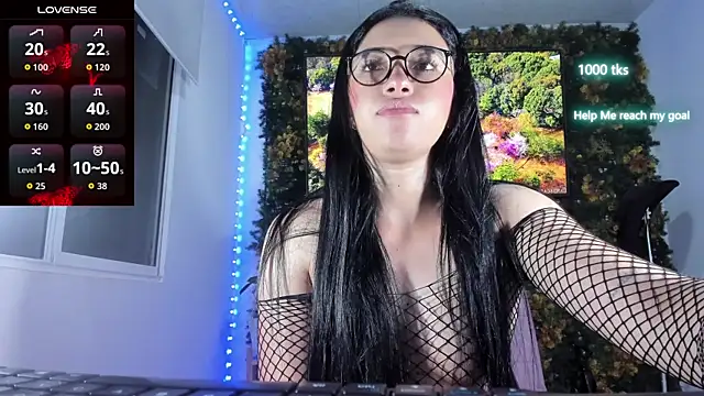 Snapshot of emily_palmeer chatting on May 30, 2026, 10:01 am emily palmeer online show from May 30, 2026, 10:01 am