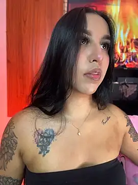 Tamara Roberts1 online show from July 18, 2026, 2:27 am