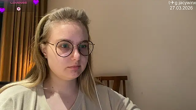 JacyWinslat online show from March 27, 2026, 10:09 pm