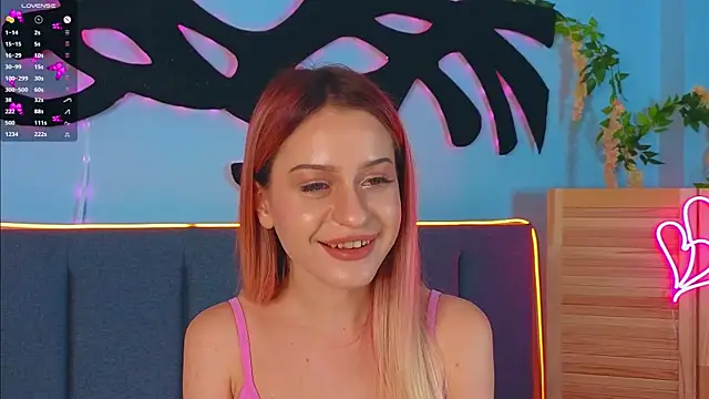 AlinaWalters online show from September 21, 2025, 8:21 pm