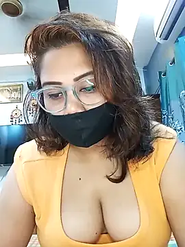 Snapshot of Cute-mona chatting on September 19, 2025, 9:54 am Cute-mona online show from September 19, 2025, 9:54 am