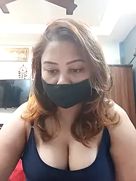 Cute-mona online show from December 17, 2025, 10:43 am