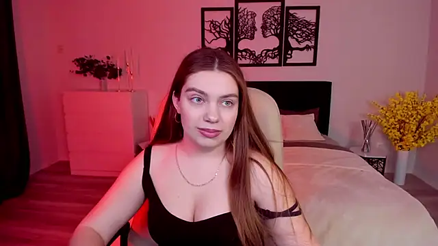 DaniellaLovely online show from February 4, 2025, 12:00 pm