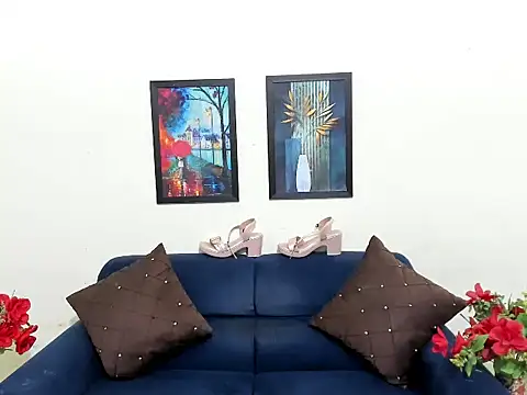 Snapshot of evaaelfiee chatting on October 5, 2025, 3:49 am evaaelfiee online show from October 5, 2025, 3:49 am