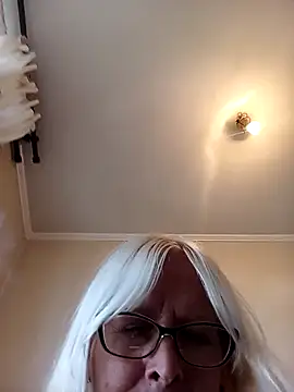 Rousmk1 online show from December 2, 2024, 8:00 pm