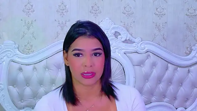 TiaraRosse online show from January 9, 2026, 12:19 pm