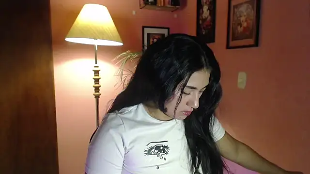bunnyemilyrose36 online show from June 25, 2026, 8:08 am