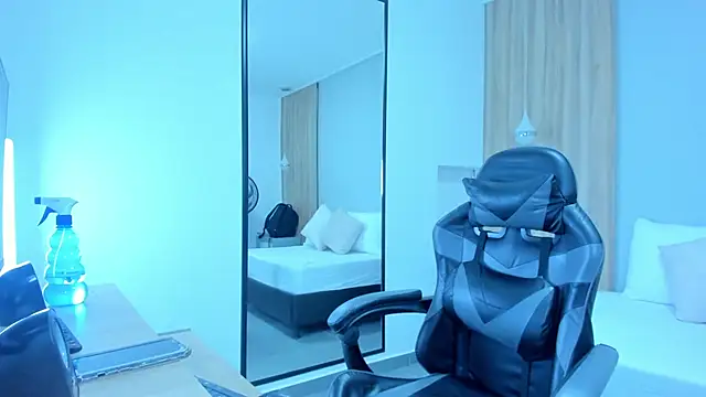 alma fenix online show from January 15, 2026, 12:32 pm