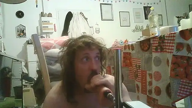 Snapshot of cyril020202 chatting on October 10, 2025, 4:28 pm cyril020202 online show from October 10, 2025, 4:28 pm