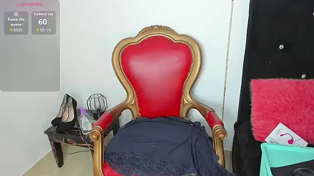 Snapshot of AmeliaThompsonTaboo chatting on October 27, 2025, 2:32 pm AmeliaThompsonTaboo online show from October 27, 2025, 2:32 pm