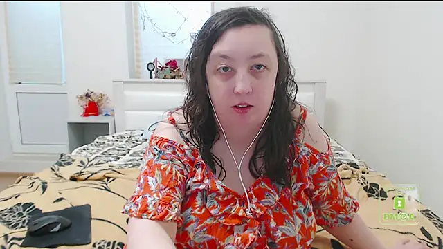 cute and hot online show from January 7, 2025, 9:40 am