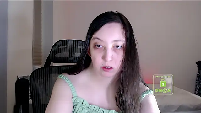 cute and hot online show from February 1, 2026, 3:32 pm