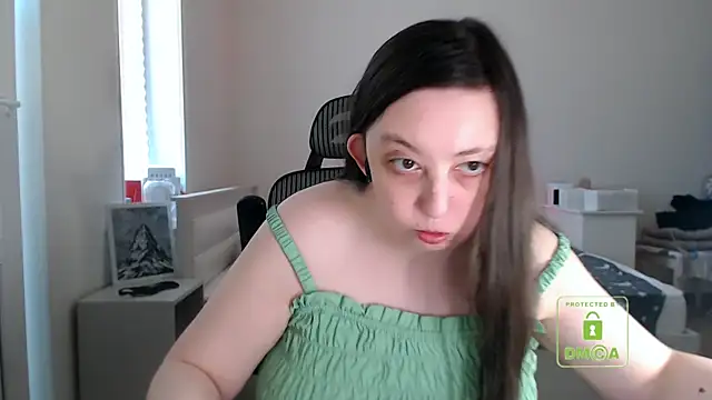 Snapshot of cute_and_hot chatting on May 20, 2026, 2:45 pm cute and hot online show from May 20, 2026, 2:45 pm