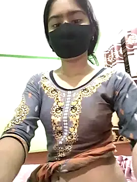 Snapshot of Arisha- chatting on December 19, 2024, 6:56 pm Arisha- online show from December 19, 2024, 6:56 pm