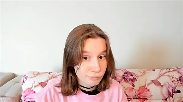 Snapshot of EnigmaSee chatting on January 20, 2025, 9:03 am EnigmaSee online show from January 20, 2025, 9:03 am