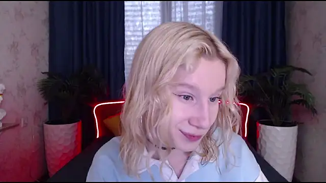 Snapshot of EnigmaSee chatting on October 9, 2025, 1:47 am EnigmaSee online show from October 9, 2025, 1:47 am