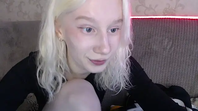 EnigmaSee online show from April 11, 2026, 2:16 am