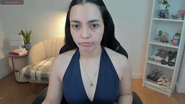  BellaEvans  online show from April 10, 2026, 4:50 am