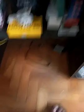 Snapshot of lobomisterioso13 chatting on December 24, 2024, 3:47 pm lobomisterioso13 online show from December 24, 2024, 3:47 pm