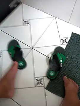 Snapshot of lobomisterioso13 chatting on January 12, 2025, 12:01 pm lobomisterioso13 online show from January 12, 2025, 12:01 pm