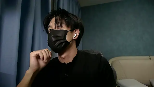 wuzhimao0207 online show from June 18, 2026, 3:27 pm