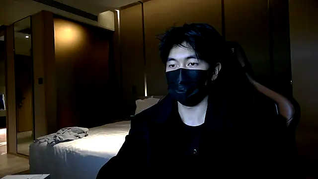wuzhimao0207 online show from August 1, 2026, 12:59 pm