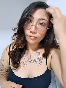 Snapshot of Mia_Ruiz chatting on November 12, 2025, 3:07 am Mia Ruiz online show from November 12, 2025, 3:07 am