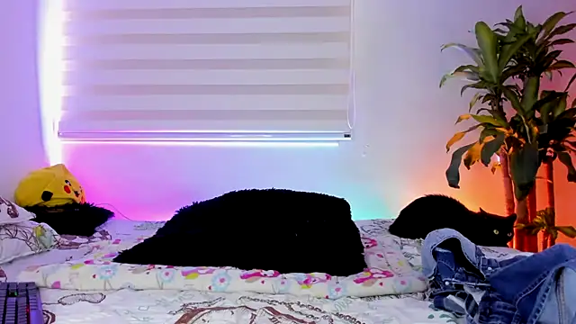 Snapshot of aldrinwhite chatting on October 7, 2025, 5:10 pm aldrinwhite online show from October 7, 2025, 5:10 pm