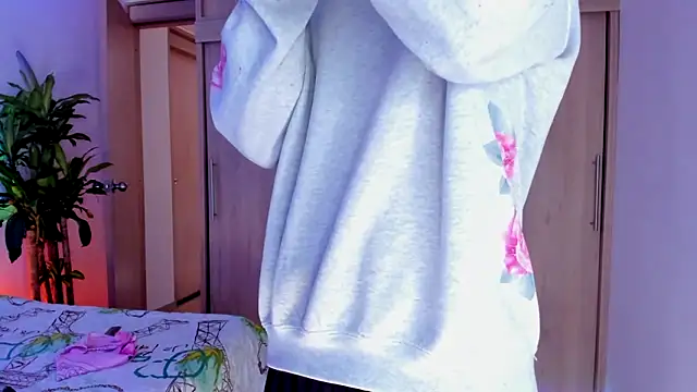 Snapshot of aldrinwhite chatting on November 7, 2025, 5:13 pm aldrinwhite online show from November 7, 2025, 5:13 pm