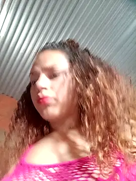 Snapshot of Mommy-Hot chatting on February 2, 2025, 3:07 pm Mommy-Hot online show from February 2, 2025, 3:07 pm